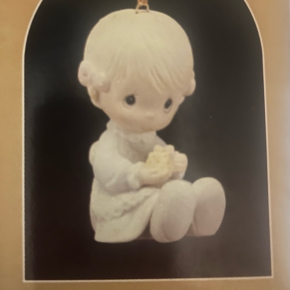 Precious Moments set of 8 Christmas ornaments. - Picture 1 of 9